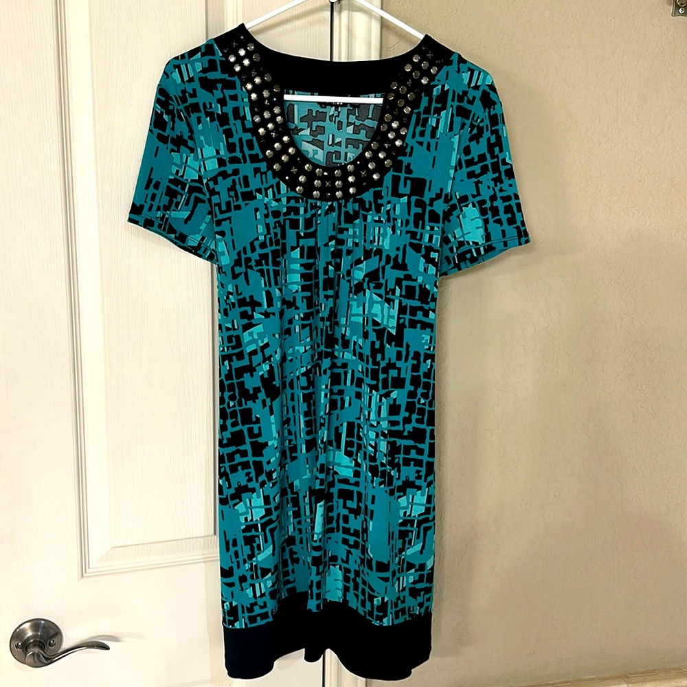 Cute, comfy dress with tie in back for perfect fit